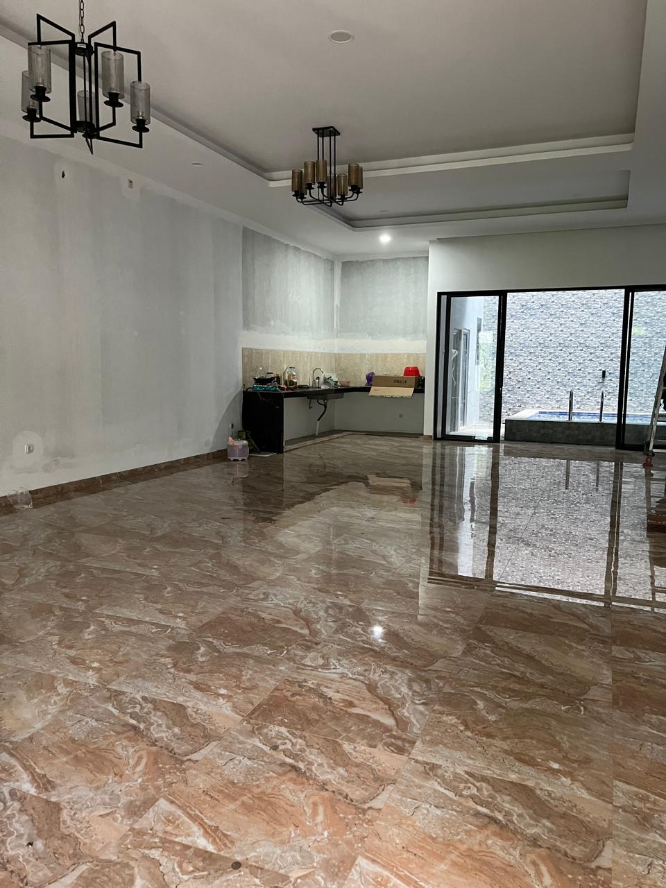 Rumah Disewakan semi furnished di Summer Bliss Lippo Cikarang 